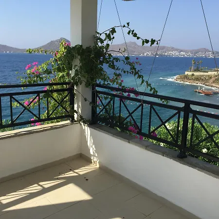 Duplex With Private Beach In Bodrum *